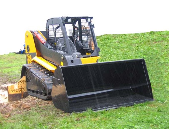 Skid Steer Attachments | Get Price for High-Capacity, Light Material Buckets