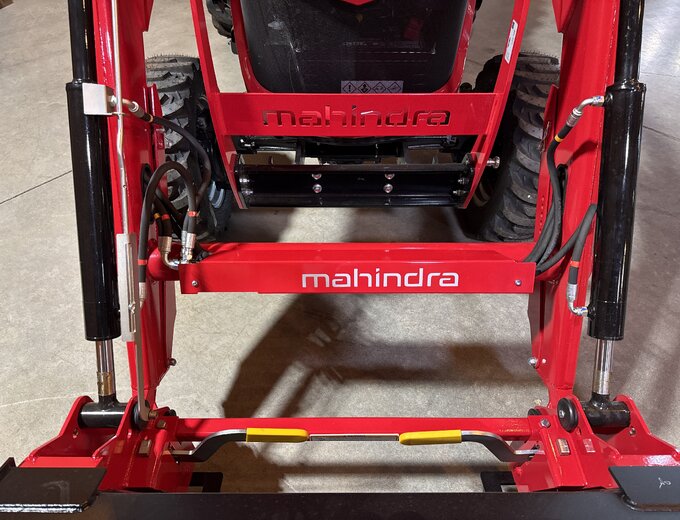 Mahindra Tractors | Buy Mahindra 1635 (HST) Online