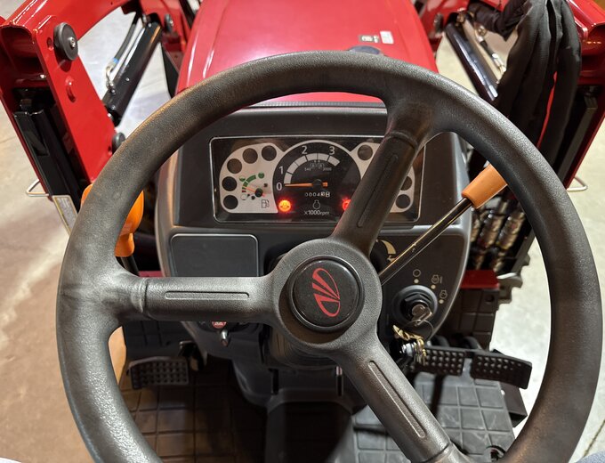 Mahindra Tractors | Get Price for Mahindra 1626 (SHUTTLE)