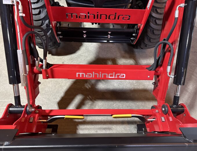 Mahindra Tractors | Mahindra 1626 (SHUTTLE) For Sale Near Me