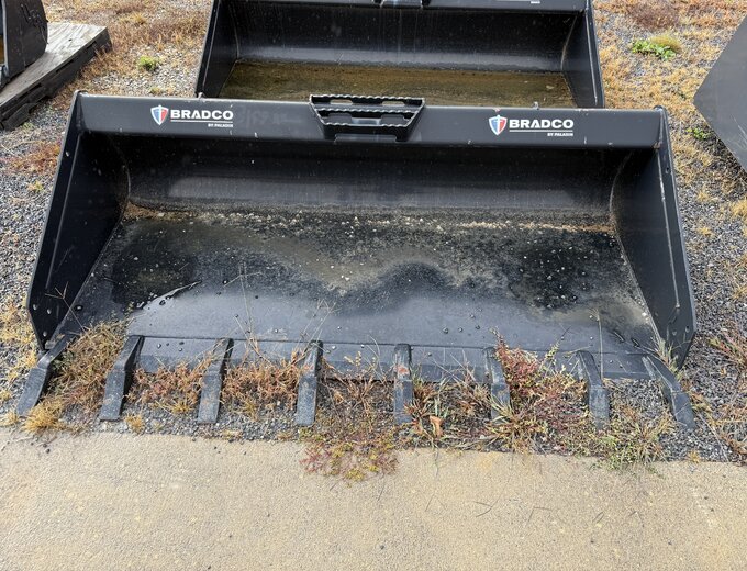 Skid Steer Attachments | Buy Skid Steer Tooth Bucket Online